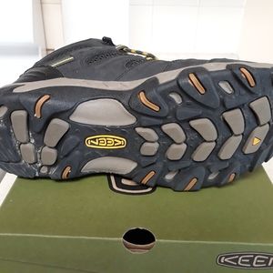 Keen Koven Mid Boots